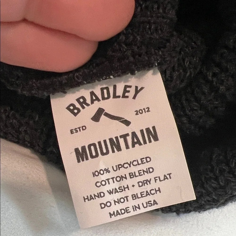 Bradley Mountain Black Knit Beanie - Picture 2 of 3